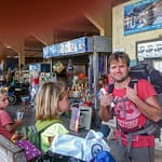 Thap Sakae - Und jetzt? (man beachte Plakat an der Fassade)